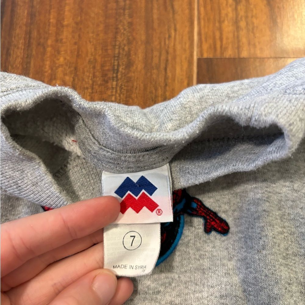 MM Spiderman grey crewneck sweatshirt/thick long sleeve - Picture 4 of 4